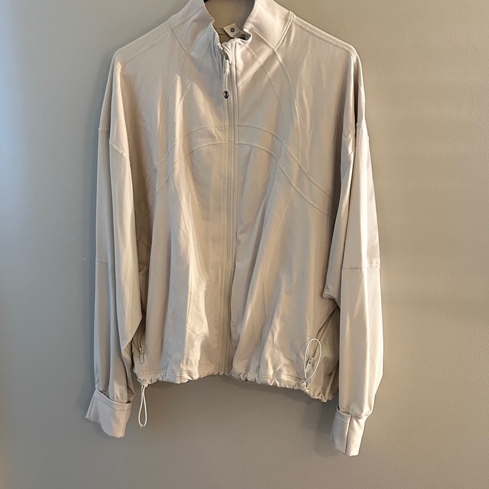 Lululemon Define Relaxed-Fit Jacket
Luon